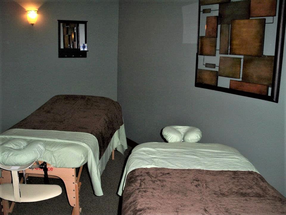 Heavenly Touch Day Spa & Tanning nail photo 2