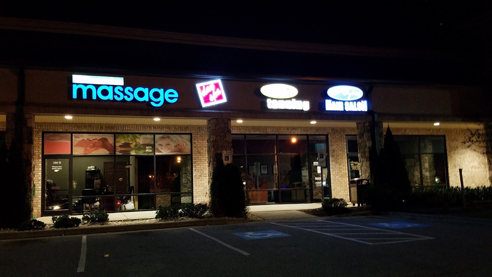 Heavenly Touch Day Spa & Tanning nail photo 5